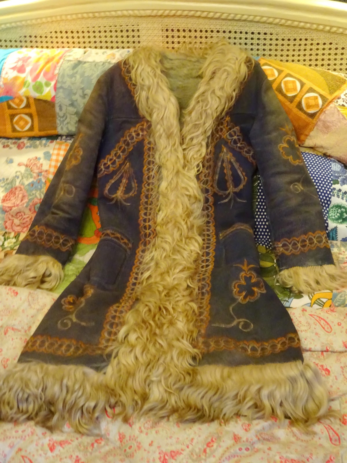 Vintage Vixen The Lost World Vintage Afghan Fashion