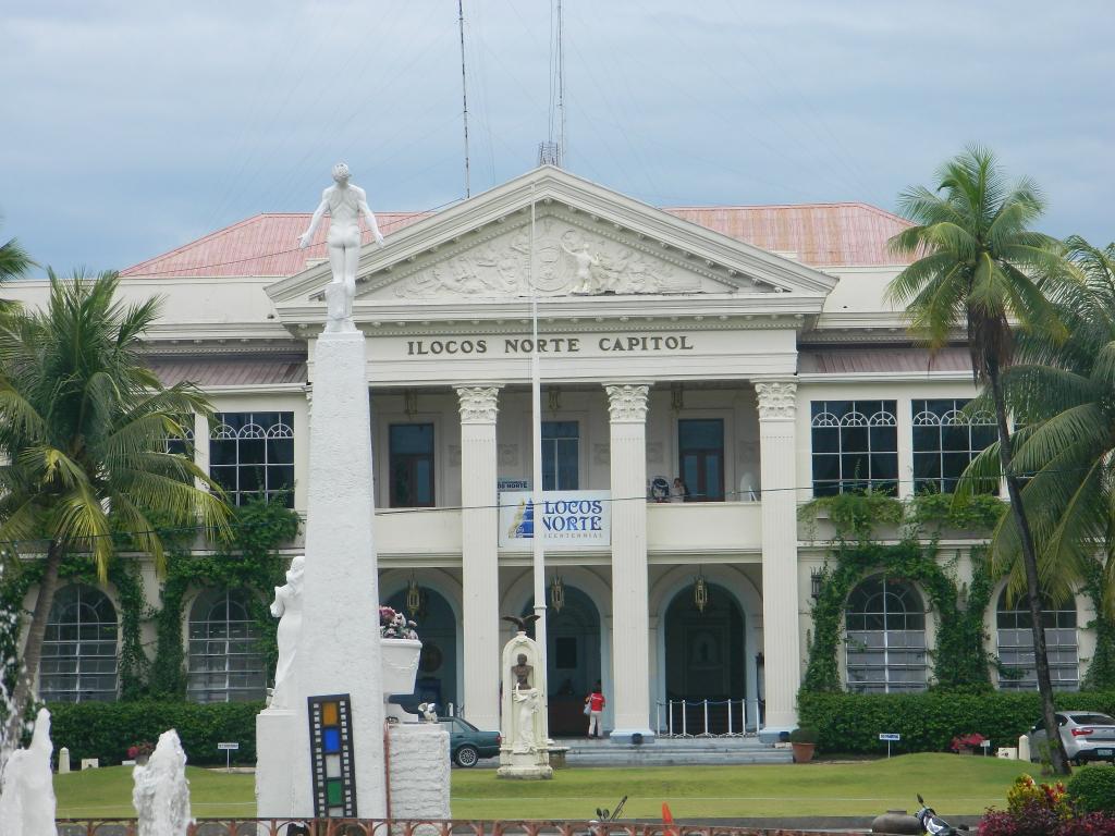 (Day 2) Ilocos Norte St. William's Cathedral (Laoag), Sinking Bell