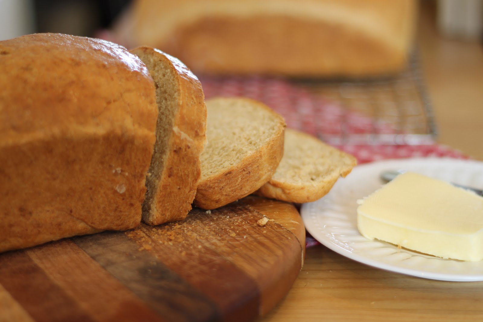 Nutritious Whole Wheat Bread and Cinnamon Bread, anyone? ♥