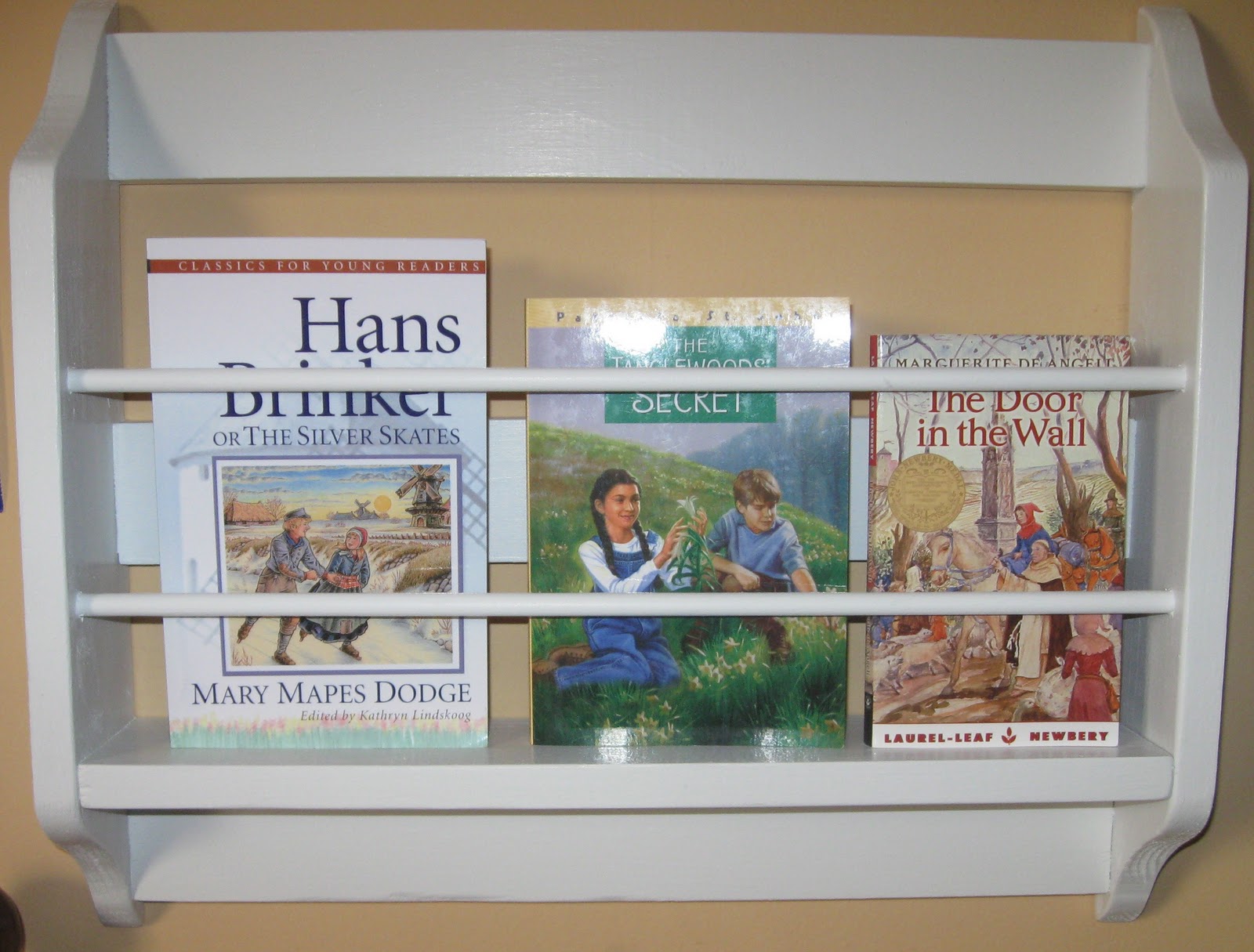 handmade a wall book bin