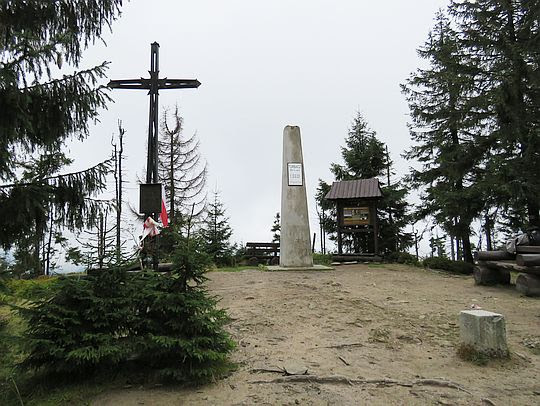 Turbacz (1310 m n.p.m.). Turbacz (1310 m n.p.m.).