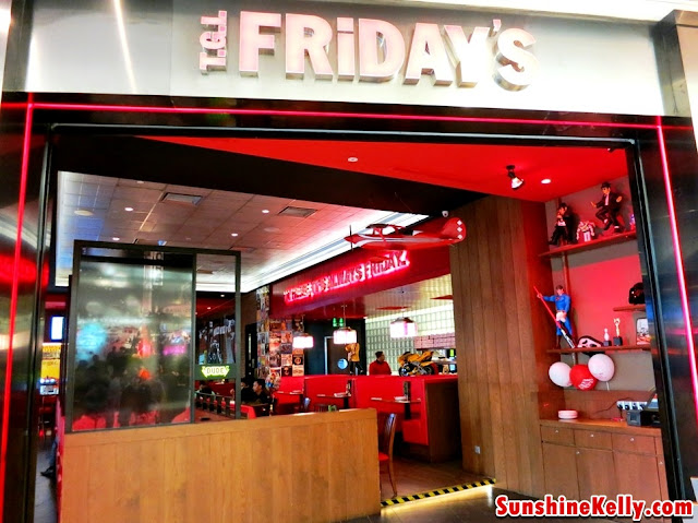 T.G.I Fridays, Paradigm Mall
