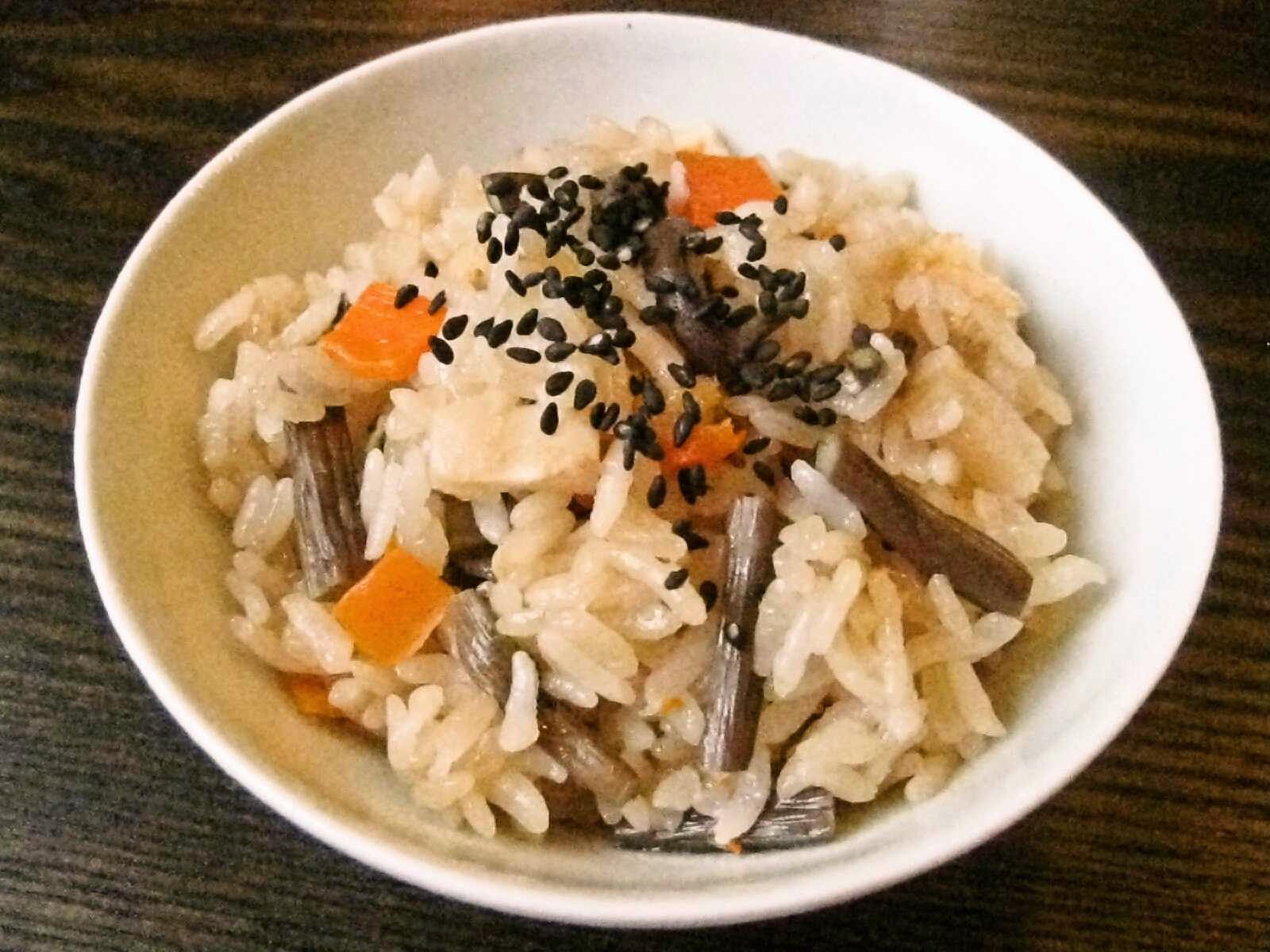 Recipes for Tom Sansai gohan / rice with mountain vegetables