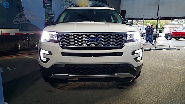xe Ford Explorer anh 3 xe Ford Explorer anh 3