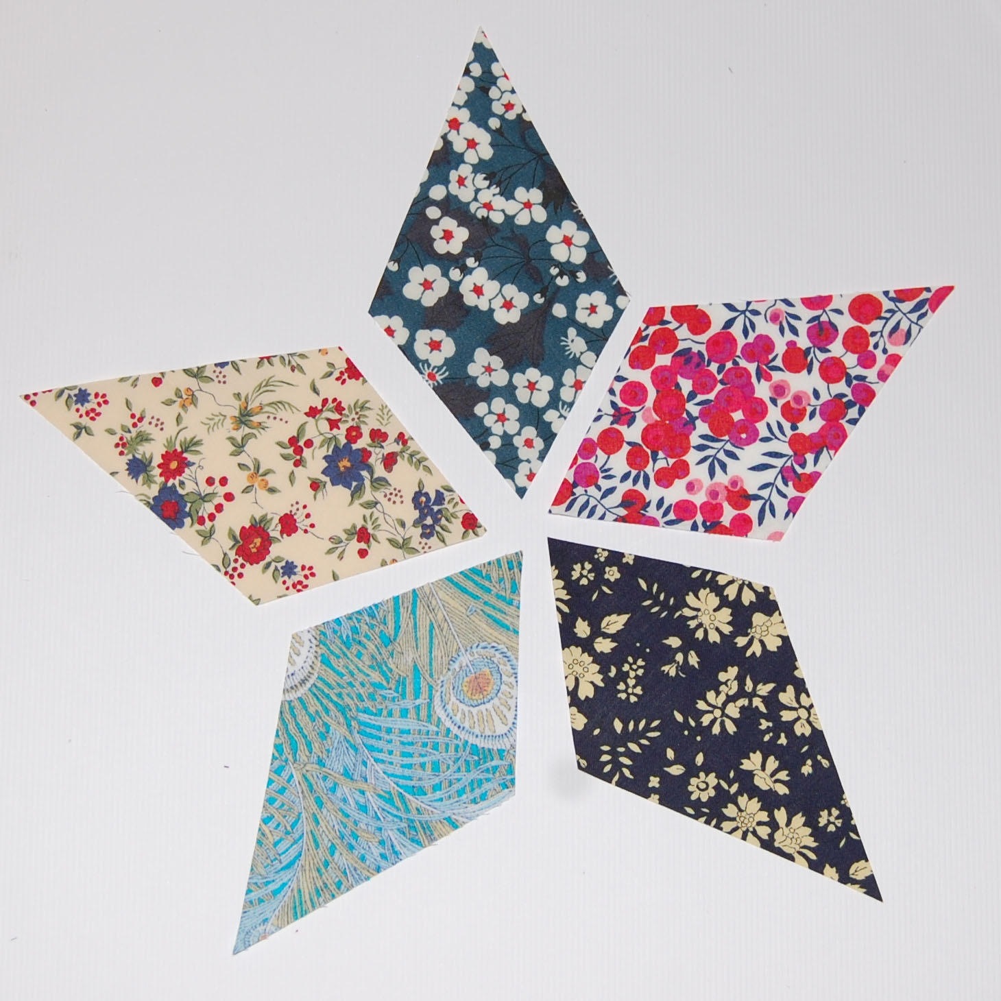 blonde-design-liberty-print-patchwork-star-tutorial