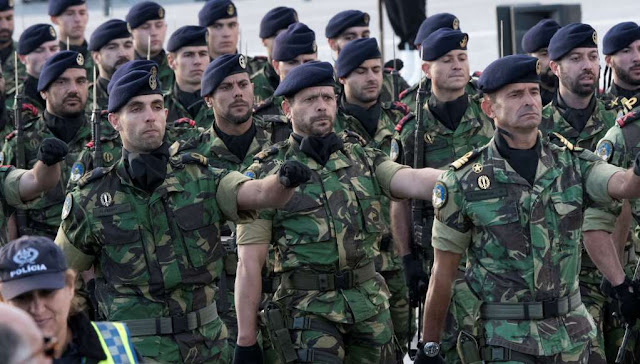 Conheça algumas opções de uniforme militar de diferentes países Elfandarilha