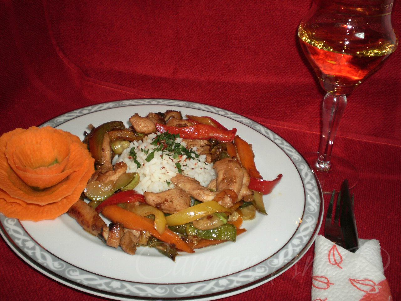 savoarea bucatelor Pui picant cu legume & orez