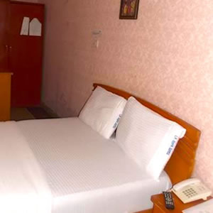 Laropa Hotels deluxe room