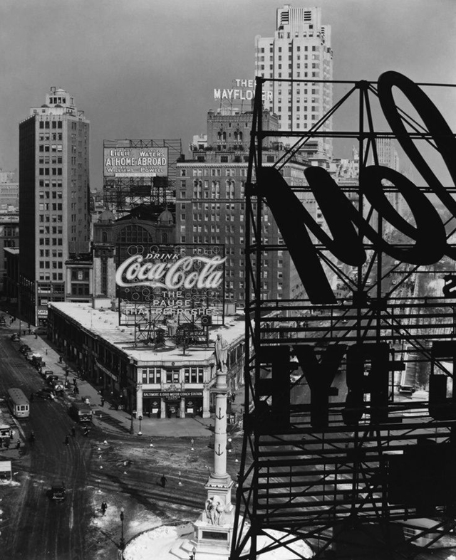 A Deep Look Into Architecture And Urban Design Of New York City In The 1930s Through Berenice
