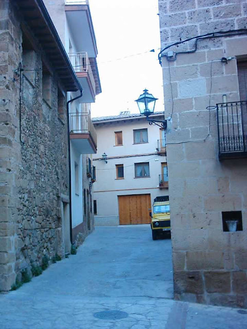 Calle Palacio, El Palau, El Palacio, Casa ELVIRA y entrada trasera bares