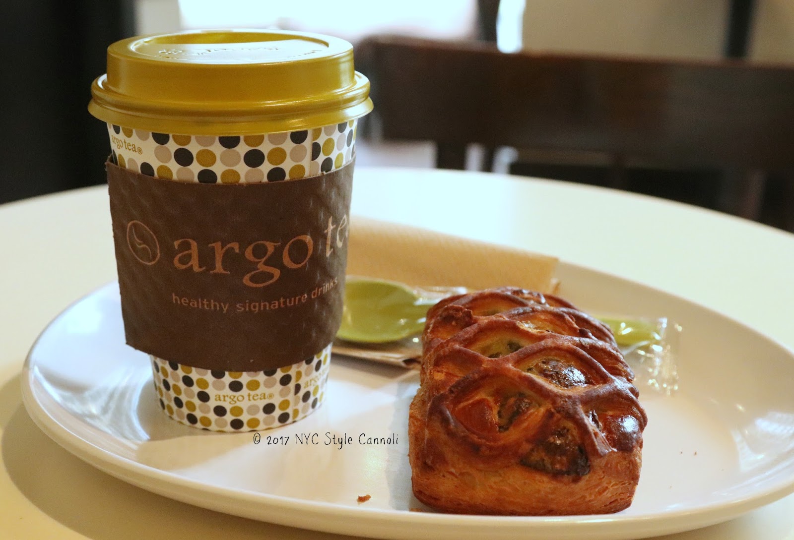 A Visit to Argo Tea Cafe' NYC, Style & a little Cannoli