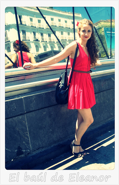Outfit of the Day: Red Dress Pin Up Style El Baul de Eleanor elbauldeeleanor
