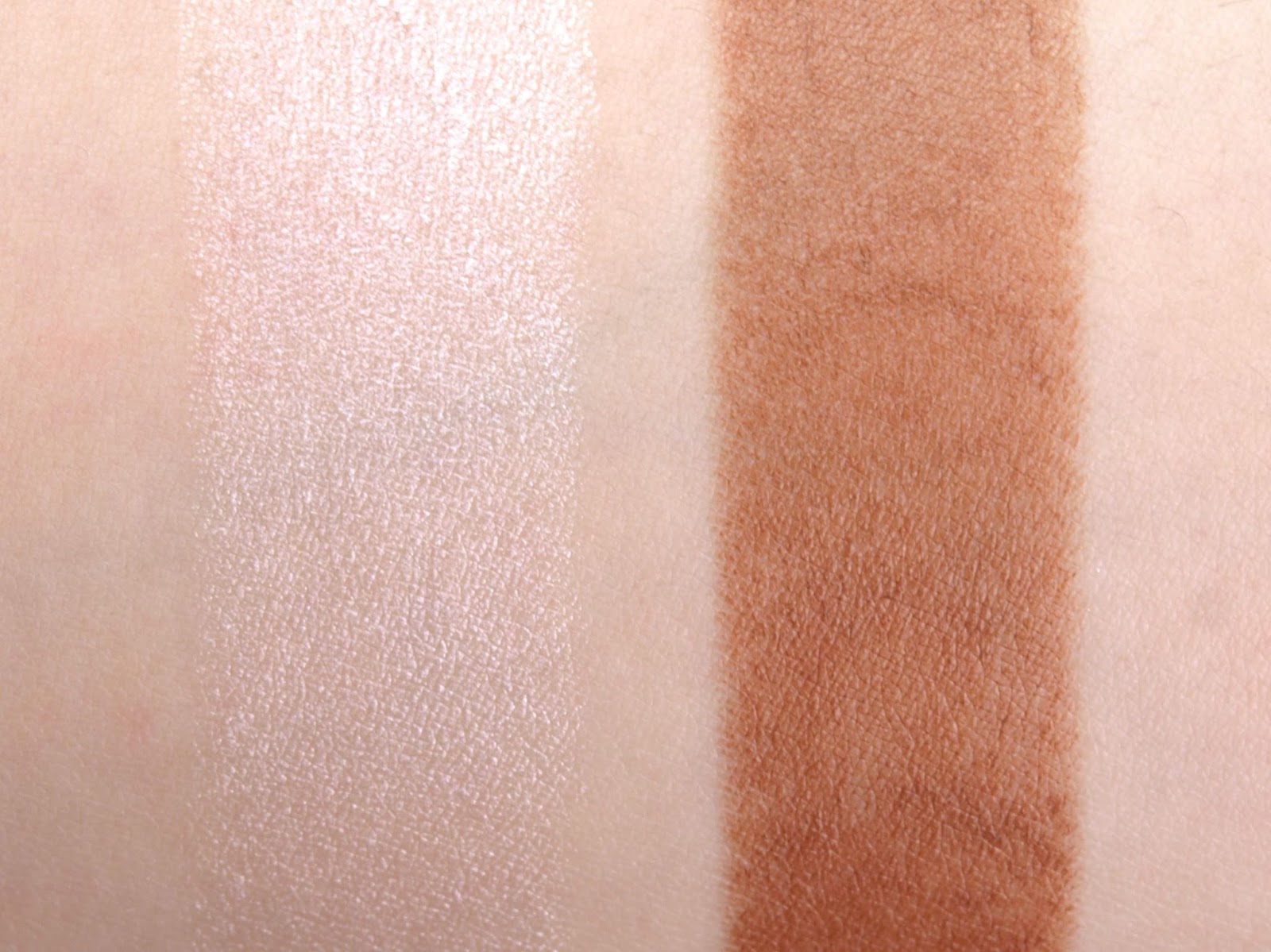 Clinique Chubby Sculpting Sculpting Highlight: Review and Swatches The Happy Sloths: Beauty, Makeup, and Skincare Blog with Reviews and Swatches