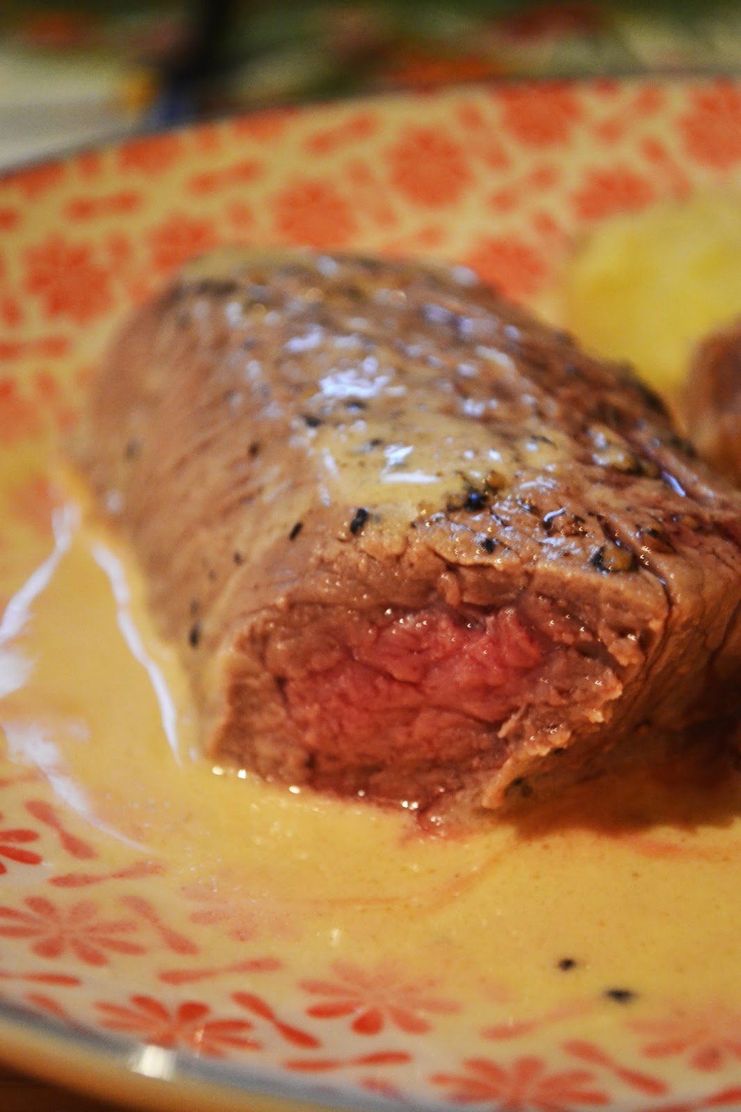 J'ai toujours aimé le jaune moutarde Steak sauce au poivre et whisky