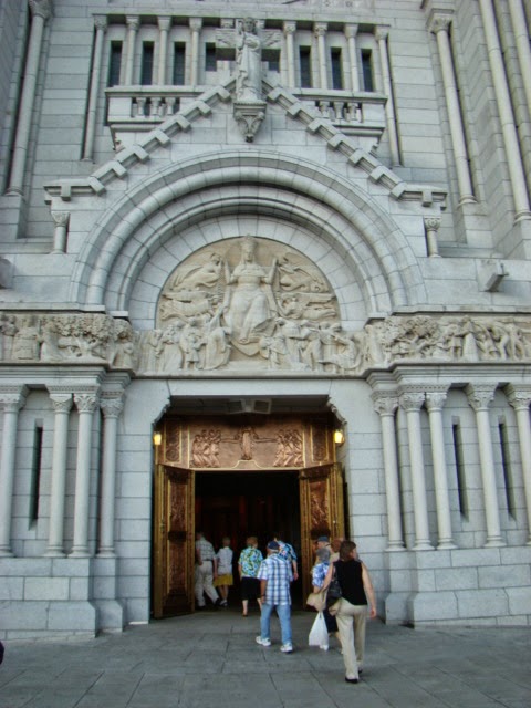QUEBEC Basilica Sainte Anne