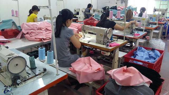 Hình Ảnh Xưởng May Balo Túi Xách Tại TpHCM và Hà Nội của Công Ty Chúng Tôi Hình Ảnh Xưởng May Balo Túi Xách Tại TpHCM và Hà Nội của Công Ty Chúng Tôi