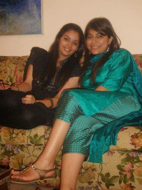 Beautiful Desi Sexy Girls Hot Videos Cute Pretty Photos: Local
