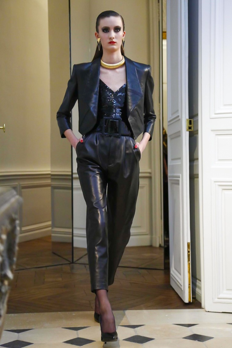 Saint Laurent Fall/Winter 2016-2017 RTW PFW saint-laurent-fall-winter-2016-2017-collection-paris-fashion-week, saint-laurent-fall-winter-2016-2017, saint-laurent-fall-winter-2016, saint-laurent-fall-winter-2017, saint-laurent-fall-winter, saint-laurent-fall, saint-laurent-fall-2016-2017, saint-laurent-fall-2016, saint-laurent-fall-2017, saint-laurent-paris, saint-laurent-hedi-slimane, paris-fashion-week-2016, yves-saint-laurent, ysl, dudessinauxpodiums, du-dessin-aux-podiums