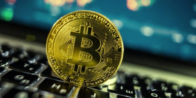3 Alasan Harga Bitcoin Turun - Bagaimana BTC Ke Depan? 3 Alasan Harga Bitcoin Turun - Bagaimana BTC Ke Depan?