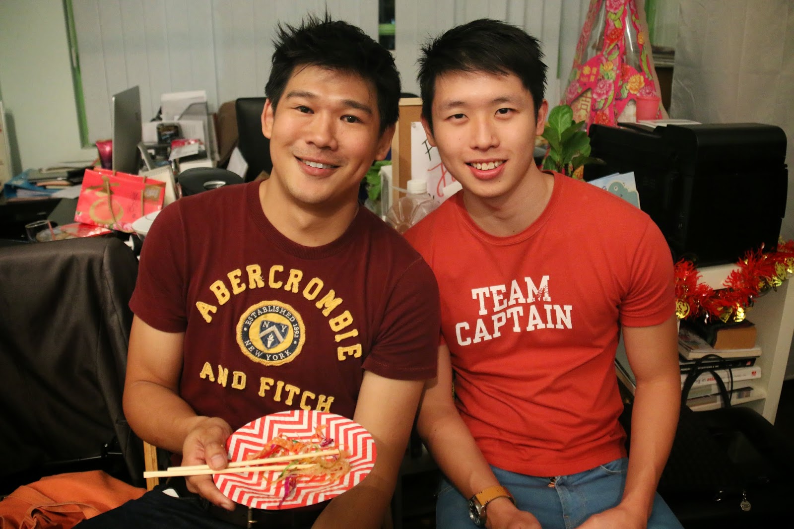 How to Lo Hei Yu Sheng 捞起魚生 this CNY? | OnlyWilliam