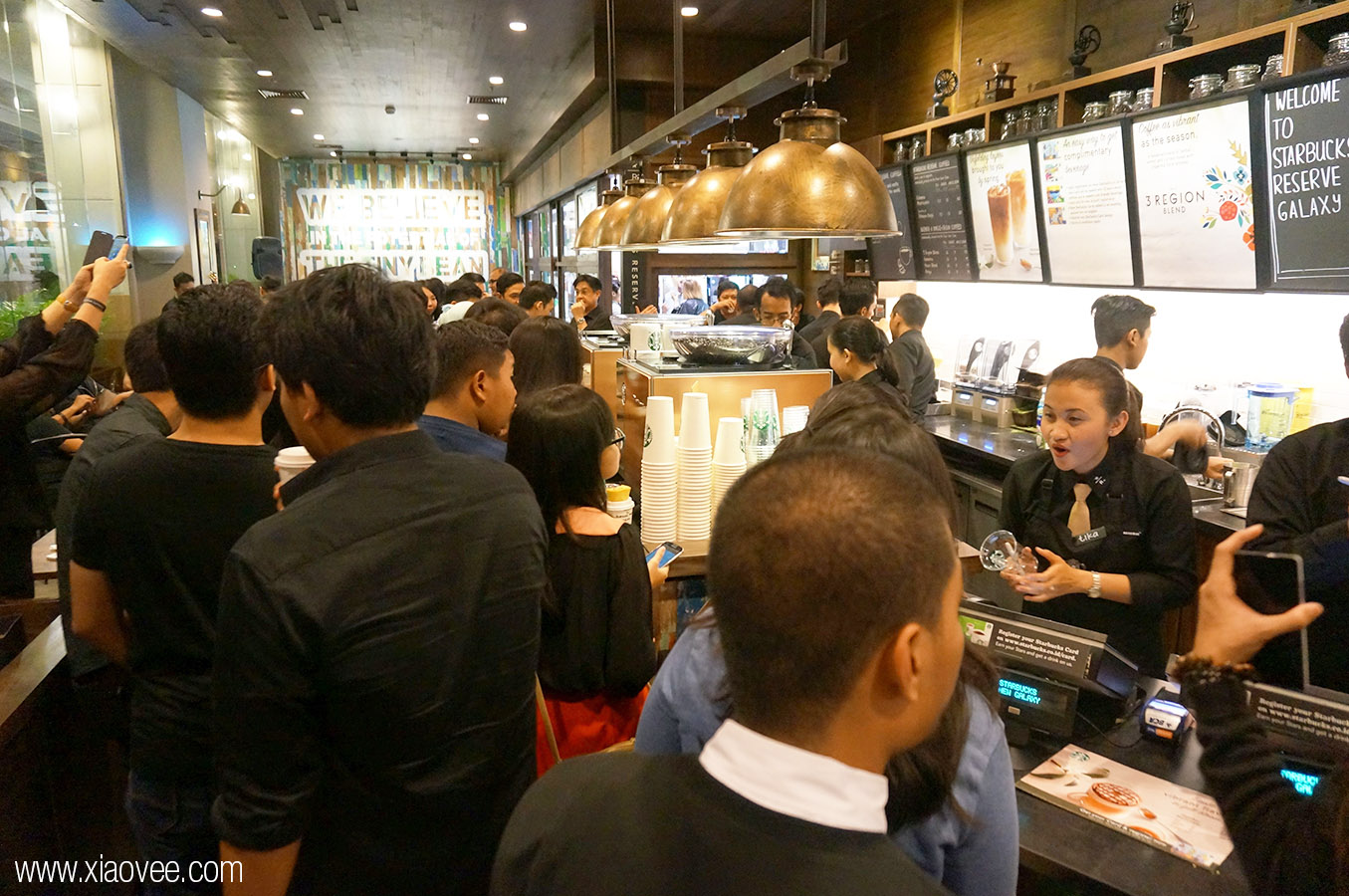 Starbucks Reserve in Surabaya, Starbucks Reserve Galaxy Mall, Starbucks Reserve GM