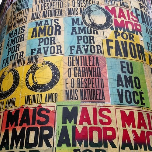 Me tira do papel O papel social do Lambe Lambe Me tira do papel O papel social do Lambe Lambe