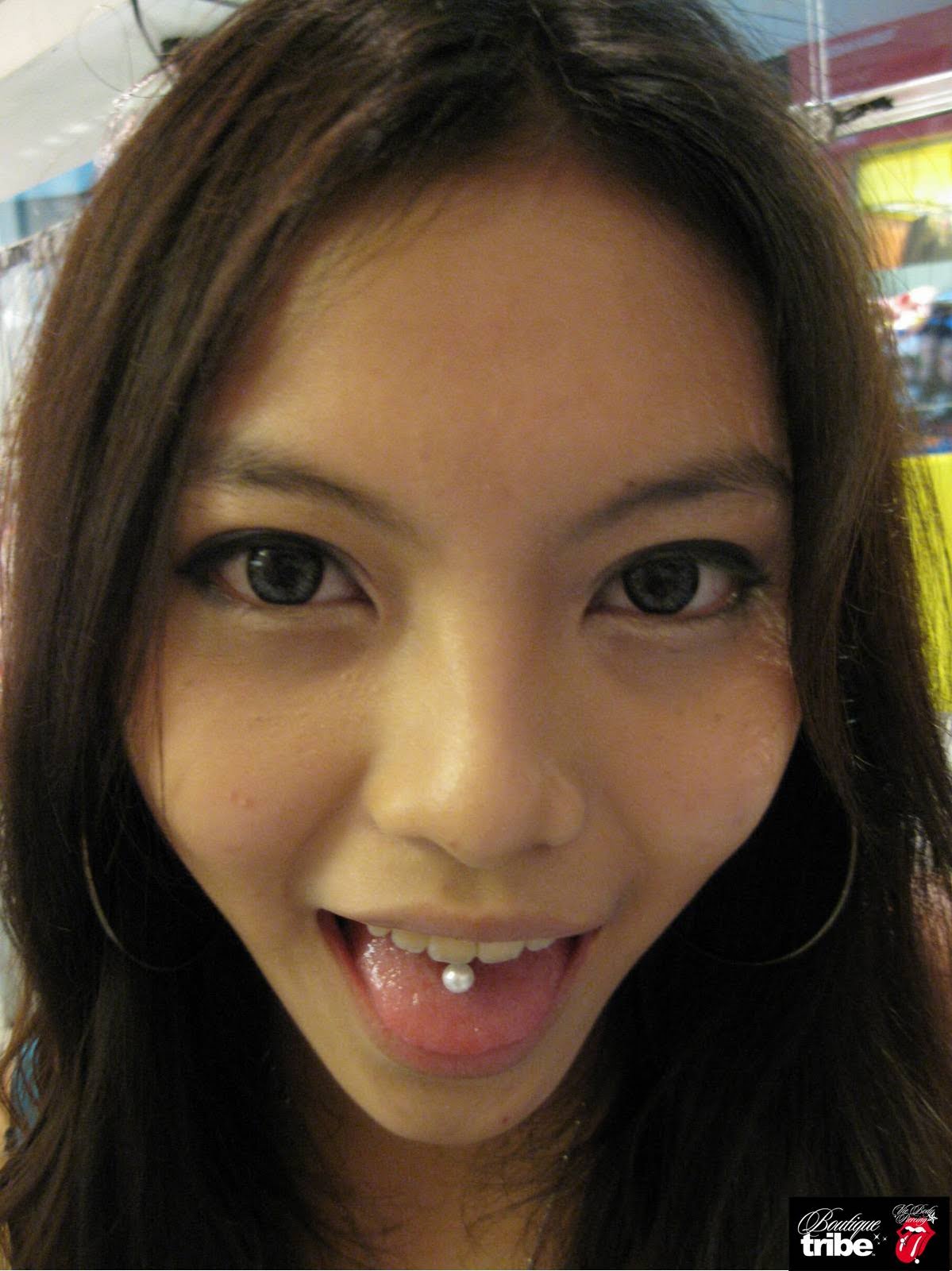 Vie Body Piercing Boutique Tribe Tongue piercing