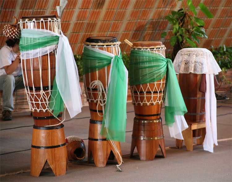 ORIGEM DOS TAMBORES E ATABAQUES NA CULTURA BRASILEIRA