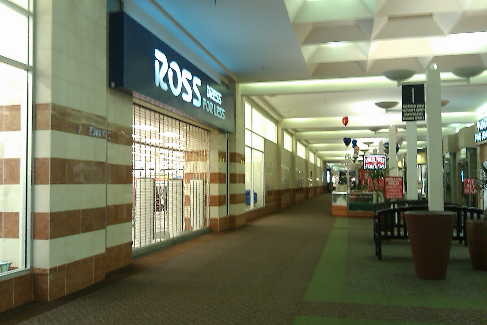 The Louisiana and Texas Retail Blogspot Brazos Mall Lake Jackson Texas