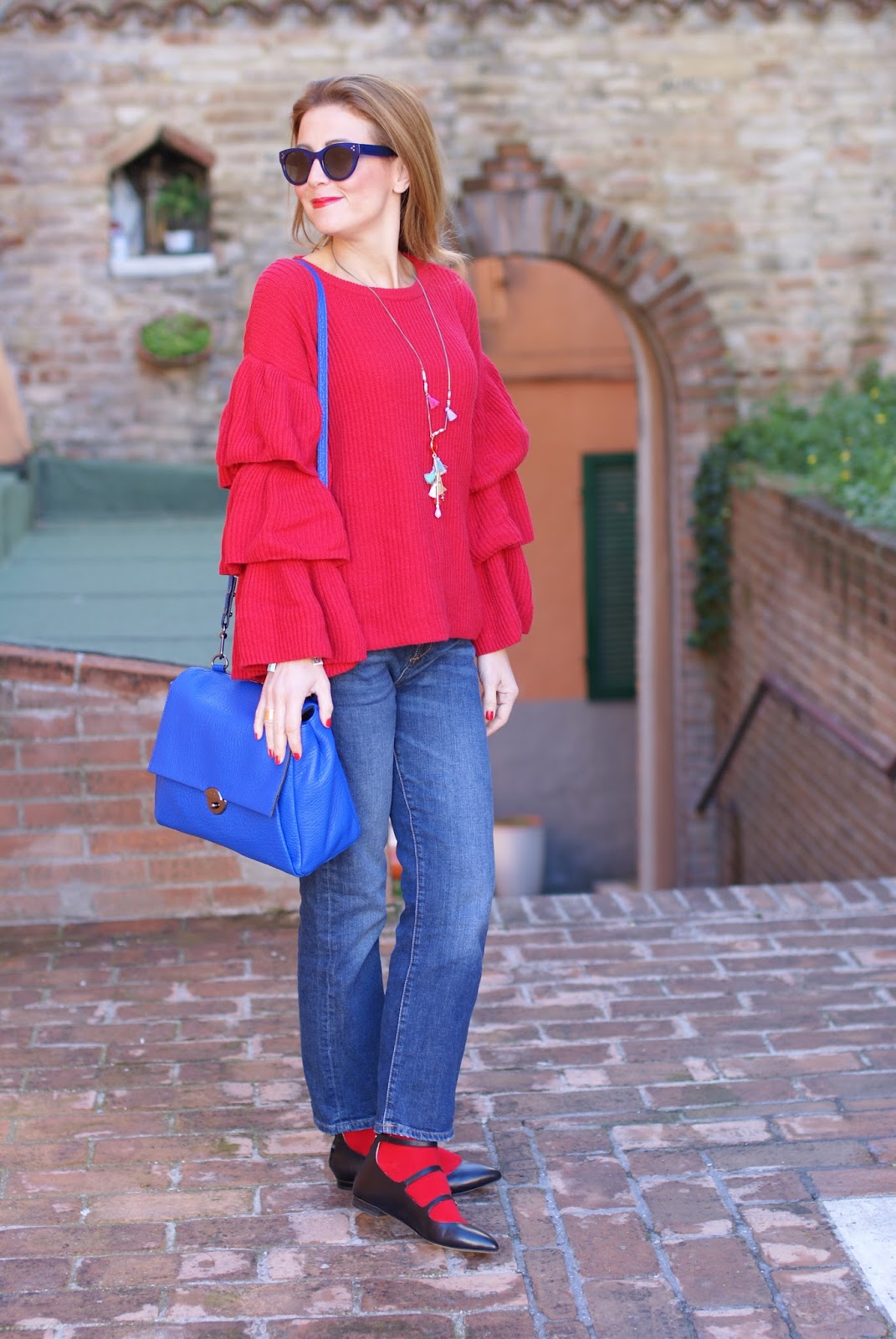 Festive casual attire: ruffle sleeve top | Fashion and Cookies ...