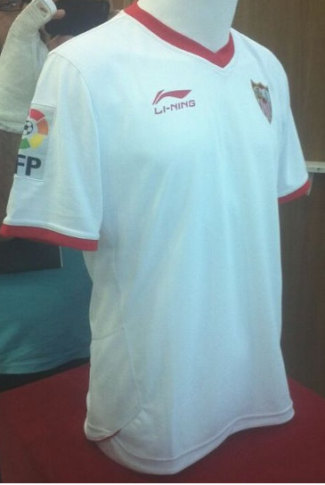 El blog de Mayte Carrera una jienense sevillista: Nuevas equipaciones del Sevilla FC 2011-2012