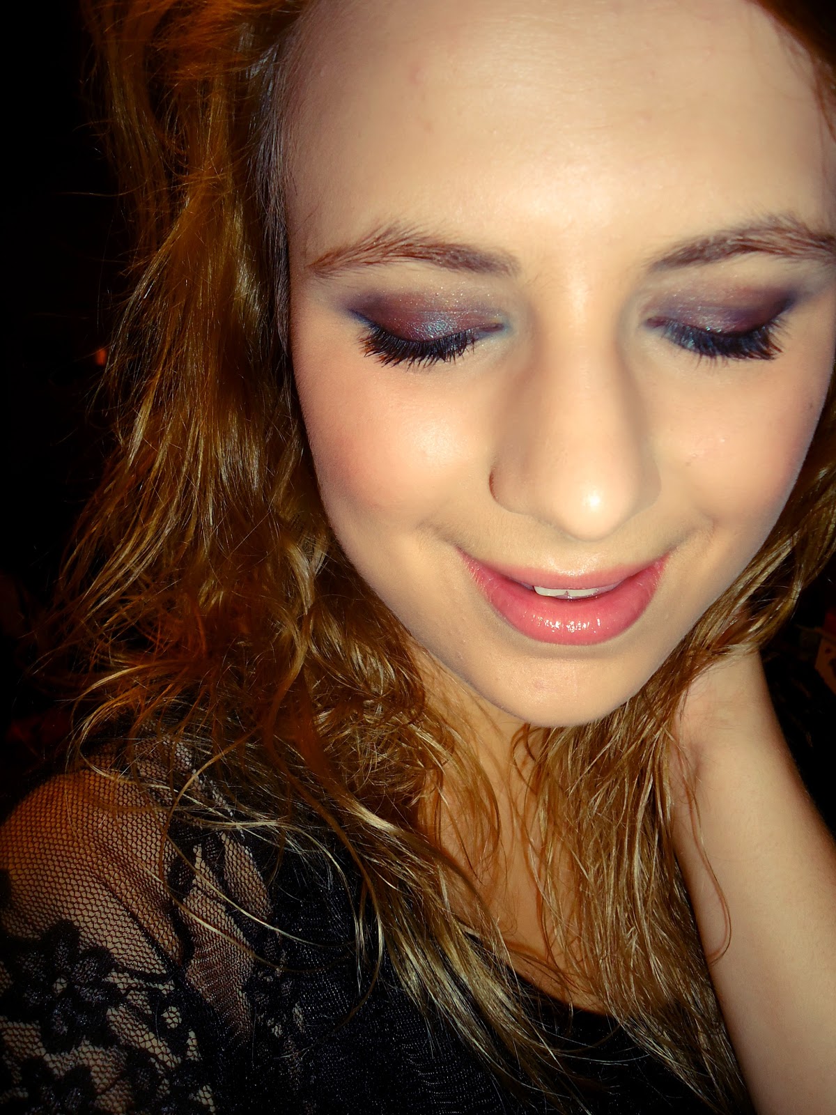 Vanity Blue Christmas Makeup Tutorial vanity-blue-christmas-makeup-tutorial