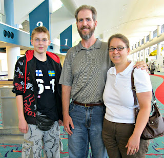 Foreign Exchange student with Celiac Disease at airport Foreign Exchange student with Celiac Disease at airport