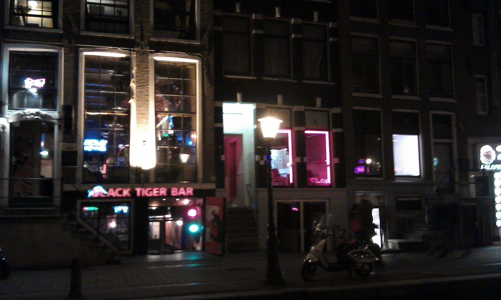 Nicole Needles Fabric Shopping in Amsterdam*