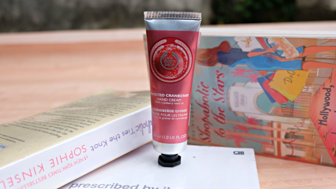 Apa perbedaan body lotion dan hand cream? — Nona Hitam Pahit