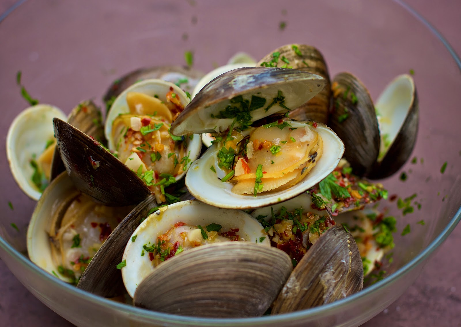 Grilled Clams with White and Butter » Local Food Rocks
