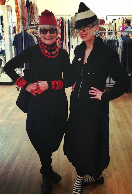Idiosyncratic Fashionistas: The Manhattan Vintage Show: Your Source in ...