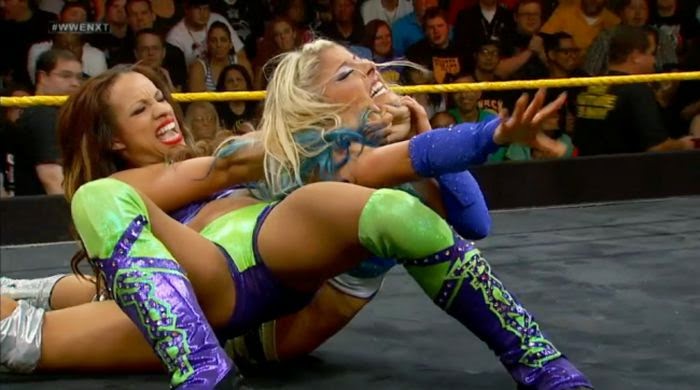 Sasha Banks-female wrestling