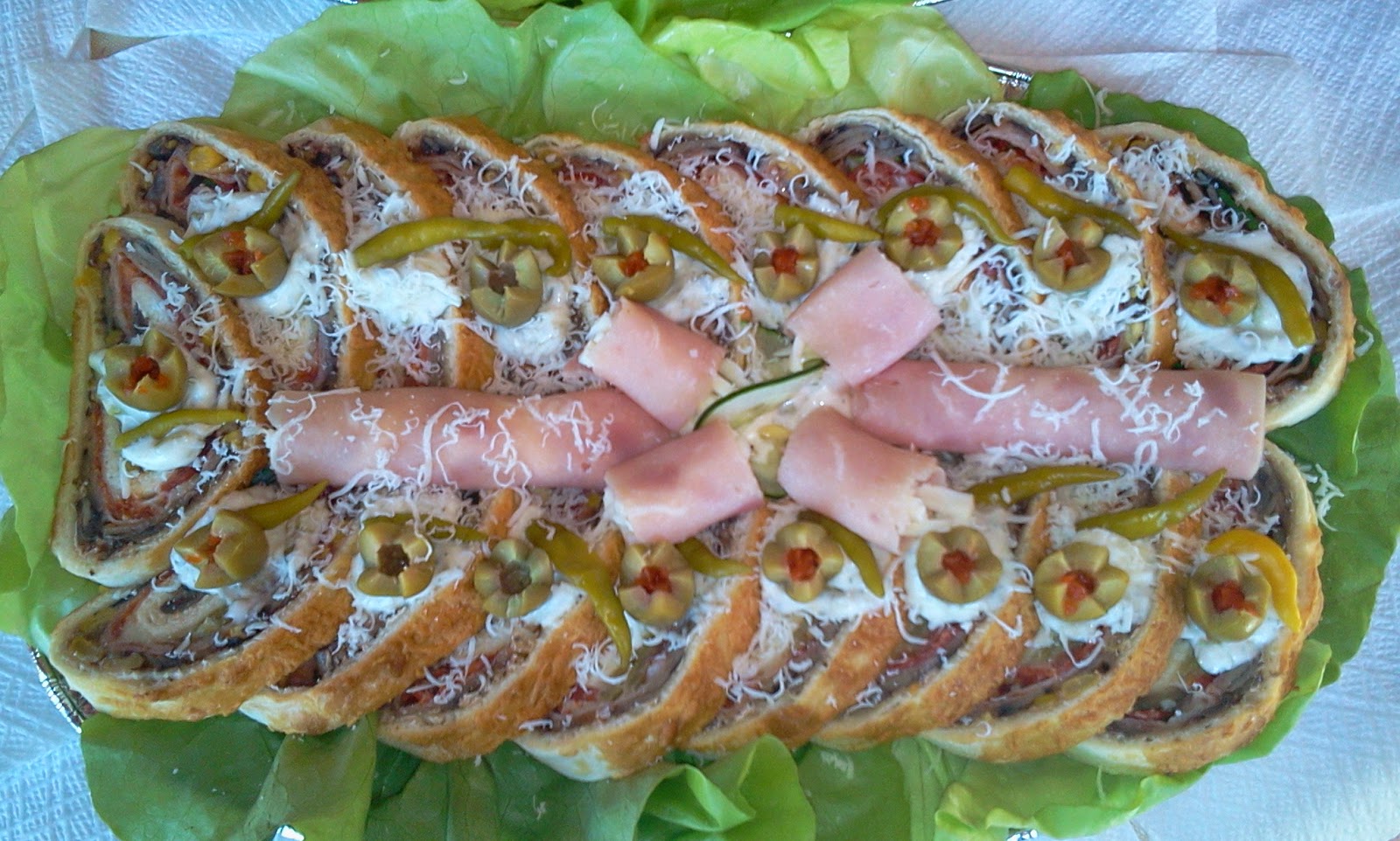 Kako se pravi picapizza Unique rolls of tortillas