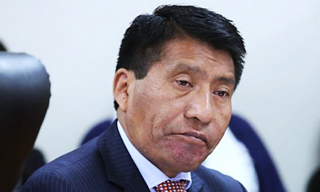 Moisés Mamani Colquehuanca La Segunda Fiscalía Provincial Penal Corporativa de Puno logró que se declare fundado pedido de levantamiento de la inmunidad parlamentaria de Moisés Mamani Colquehuanca.