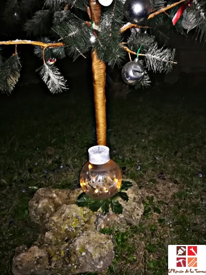 decoración navideña con una tulipa