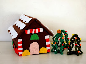 Super easy and fun felt and cardboard gingerbread houses