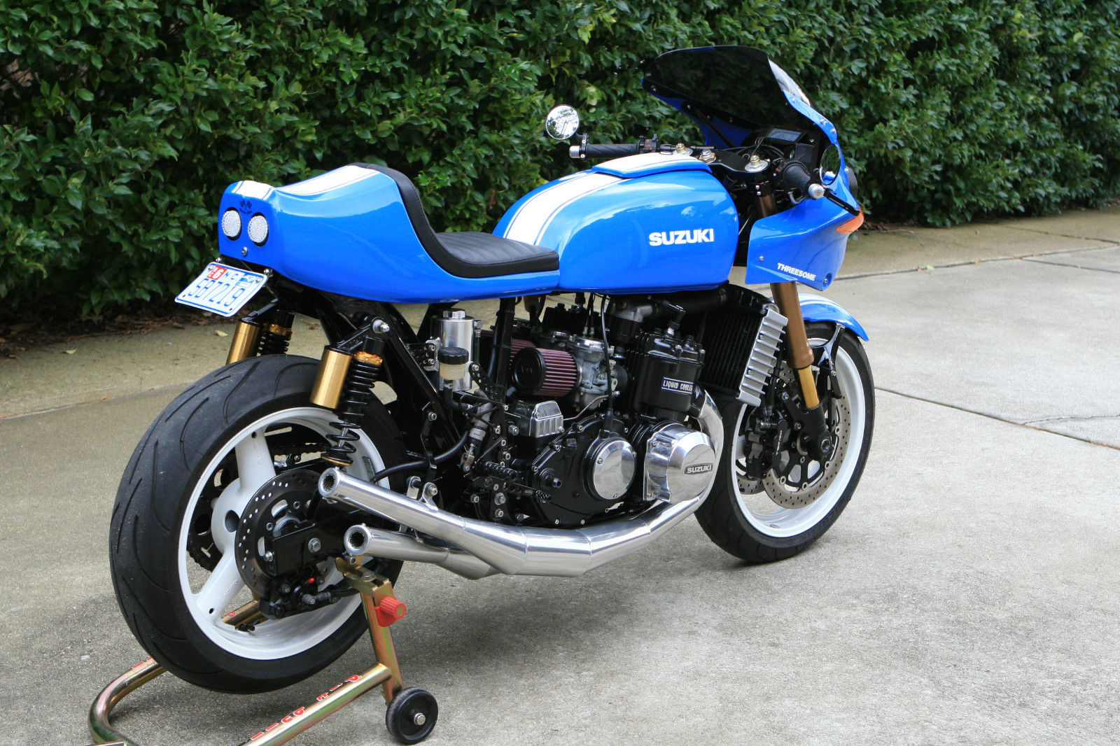 Suzuki GT750: Suzuki's big wet triple - Old Bike Australasia