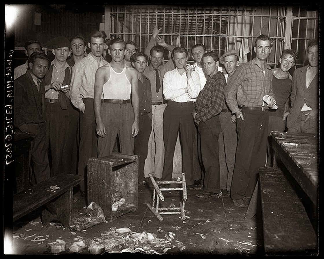 Бандиты в послевоенное время. Лос Анджелес 30 х Криминальная. Мафия 1930 Лос Анджелес. Гангстеры Лос Анджелеса 30 е года. Заключенные 30-е годы 20 века.