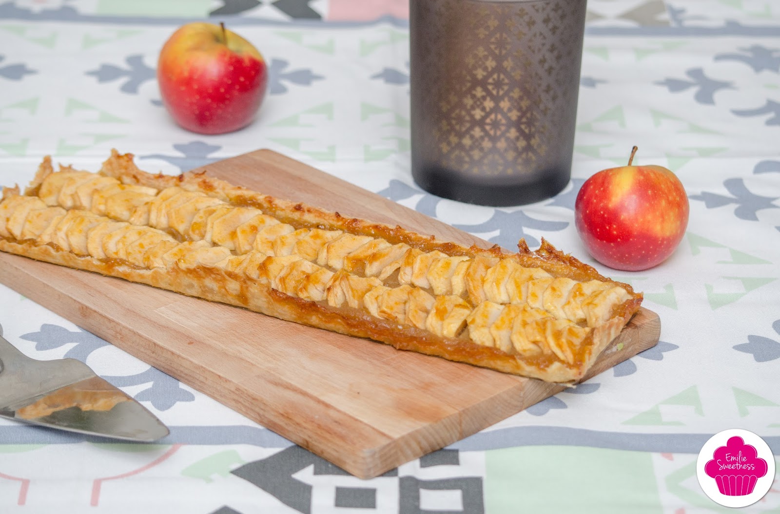 Emilie Sweetness Tarte rectangle aux pommes et à la compote maison