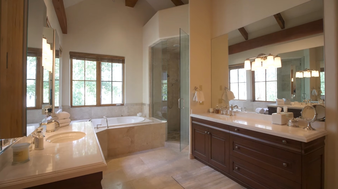 27 Photos vs. 2442 Fenno Dr, Edwards, CO Luxury Home Interior Design Tour