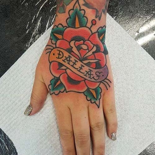hand name tattoo el üstü isim dövmesi hand name tattoo el üstü isim dövmesi