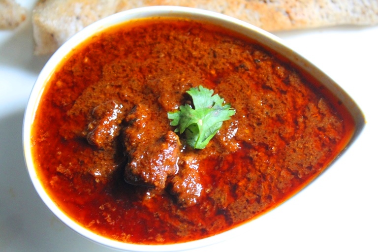 Rajasthani Laal Maas Recipe / Red Mutton Curry Recipe Yummy Tummy