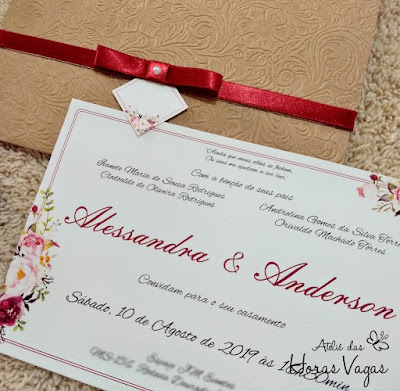 convite de casamento artesanal personalizado floral aquarelado rústico delicado vermelho marsala envelope papel kraft texturizado laço chanel cetim mini wedding aniversário 15 anos