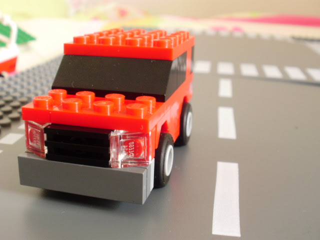 MOC LEGO Pequenos carros vermelhos